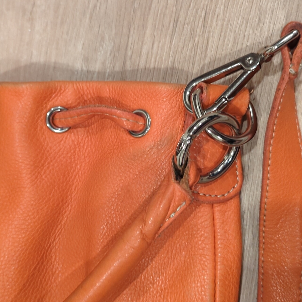 Roots Orange Leather Bucket Bag - Picture 9 of 11